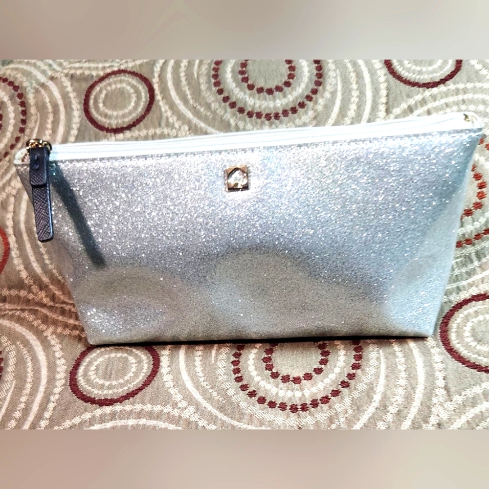 KATE SPADE SILVER SPARKLE MAKEUP BAG (New W/O Tags)